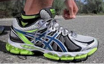 跑步鞋和运动鞋有什么区别 跑步穿什么鞋